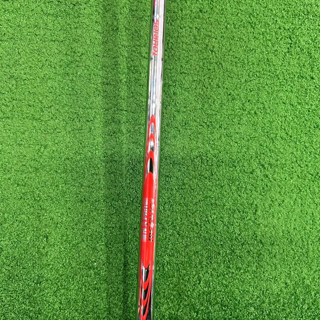 🔧 ゴルフ愛好家の皆さま、新しい試打クラブのご紹介です！BU...
