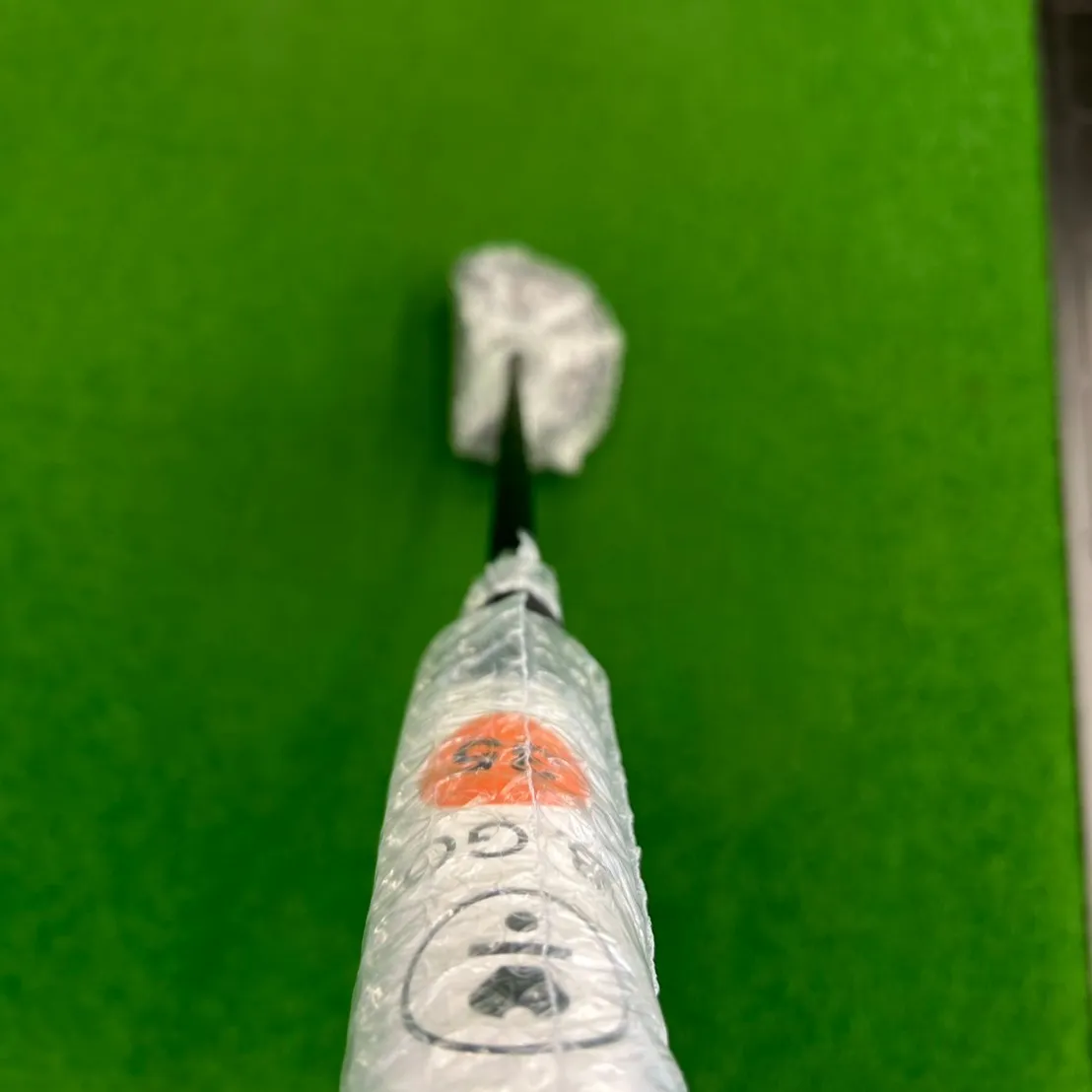 入荷しました！LABゴルフのOZ.1iパター、35インチ⛳️...