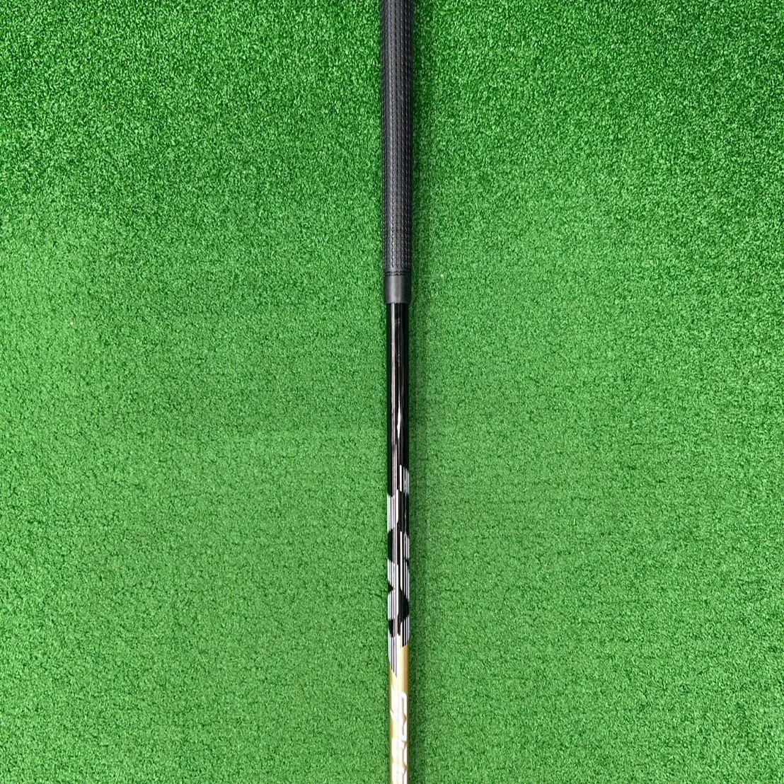 フジクラNX GOLDシャフト交換完了⛳️スペック40R2は...