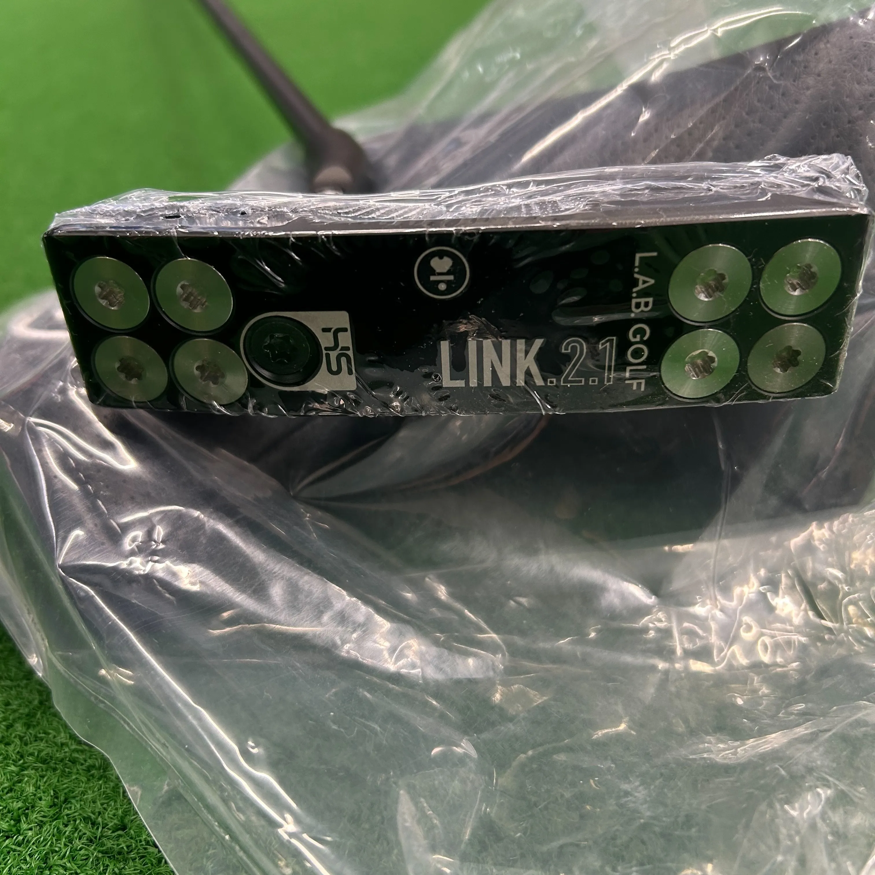 待望の新作パター入荷しました⛳